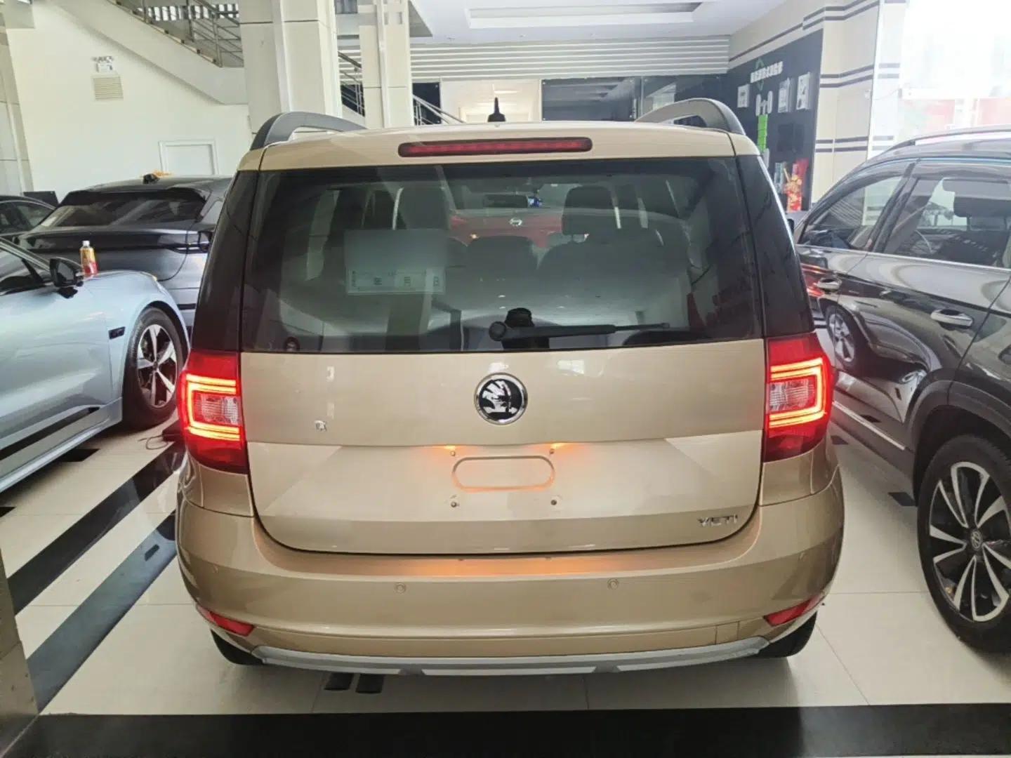 Skoda Yeti 2016 1.4TSI DSG Advanced Edition — миниатюра 5