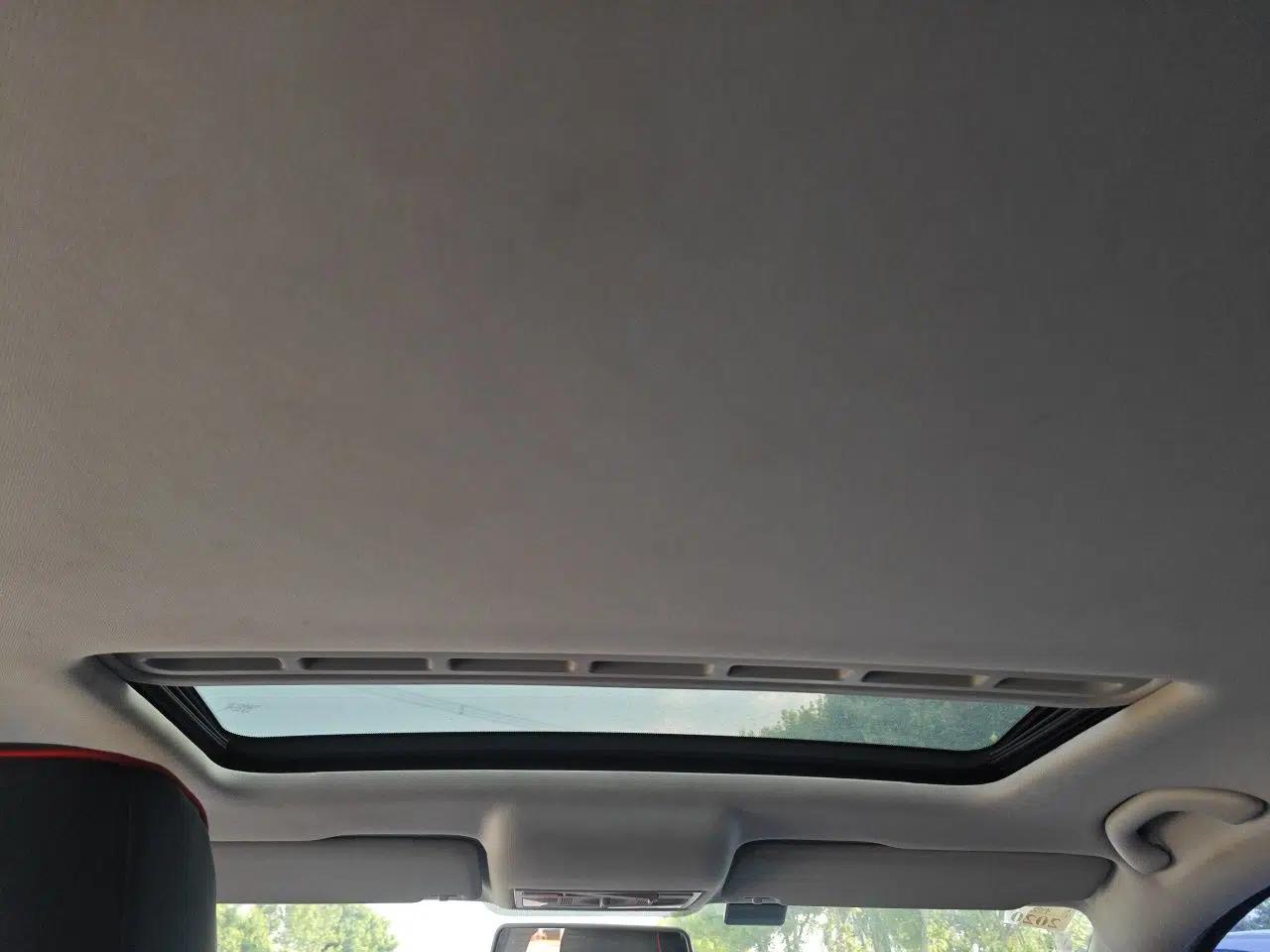 Skoda Rapid Spaceback 2014 1.6L Manual Enjoyment Edition — миниатюра 19