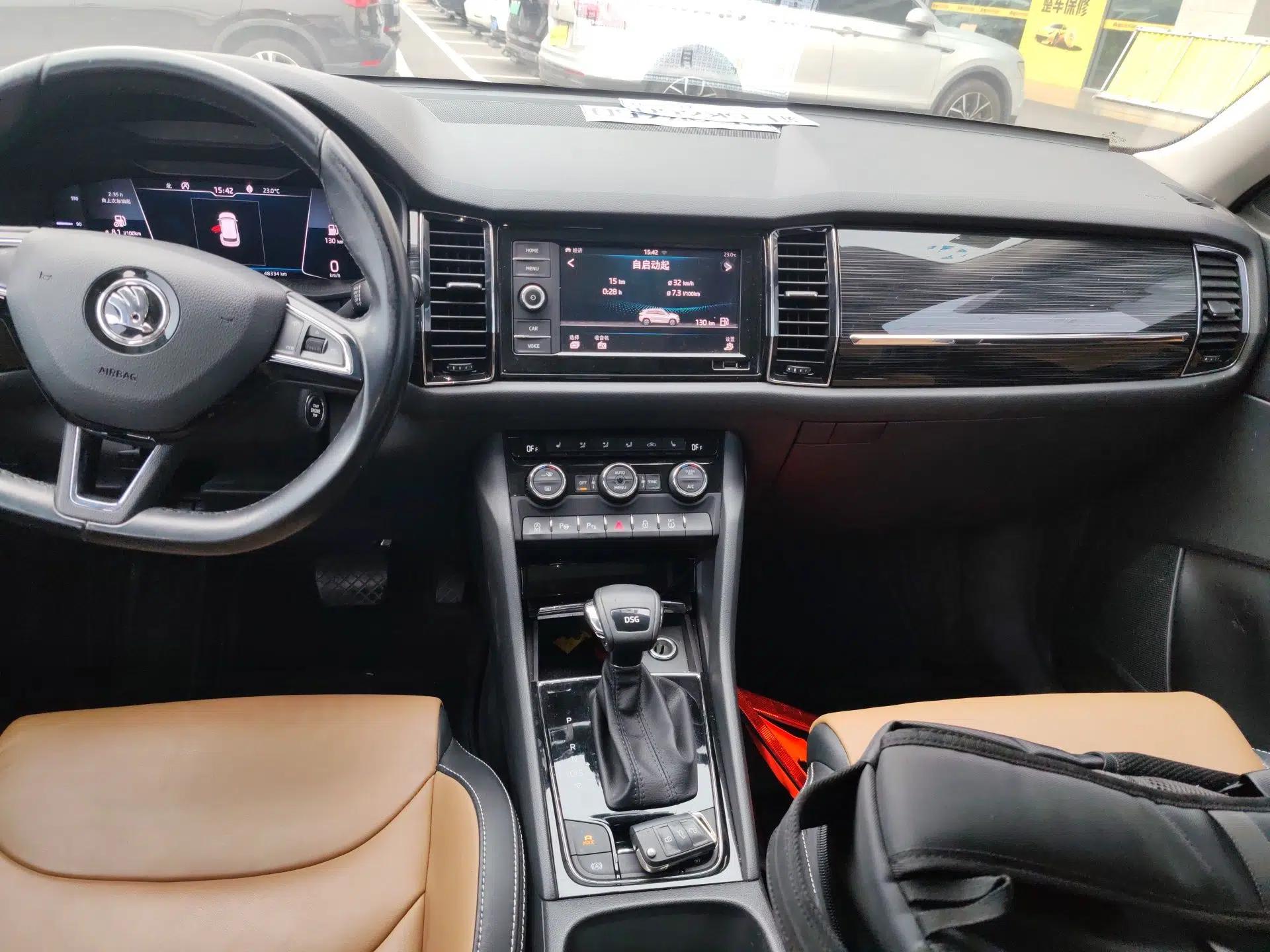Skoda Kodiaq GT 2019 TSI330 Two-Wheel-Drive Luxury Edition China VI Standard — миниатюра 17