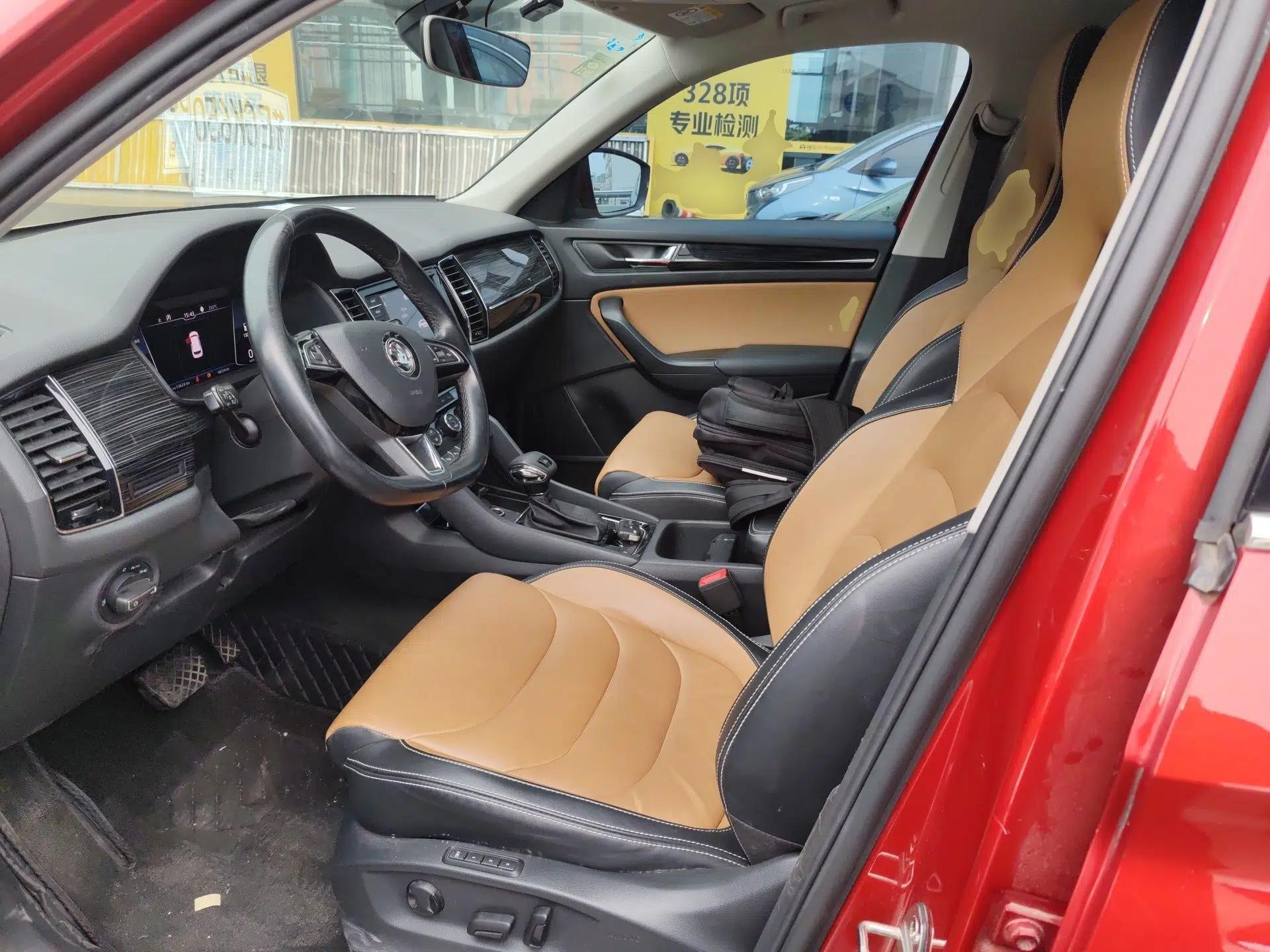 Skoda Kodiaq GT 2019 TSI330 Two-Wheel-Drive Luxury Edition China VI Standard — миниатюра 18