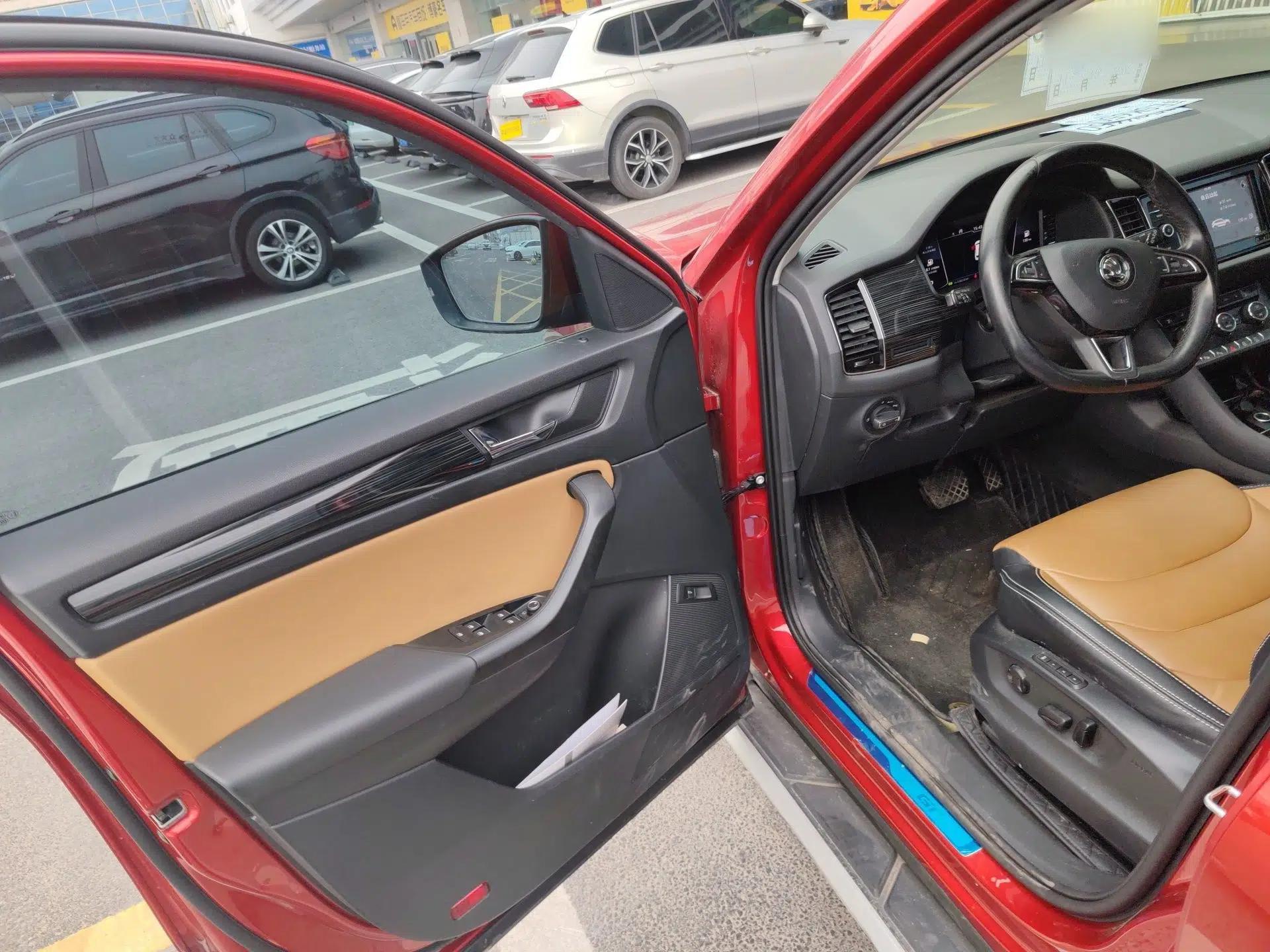 Skoda Kodiaq GT 2019 TSI330 Two-Wheel-Drive Luxury Edition China VI Standard — миниатюра 19