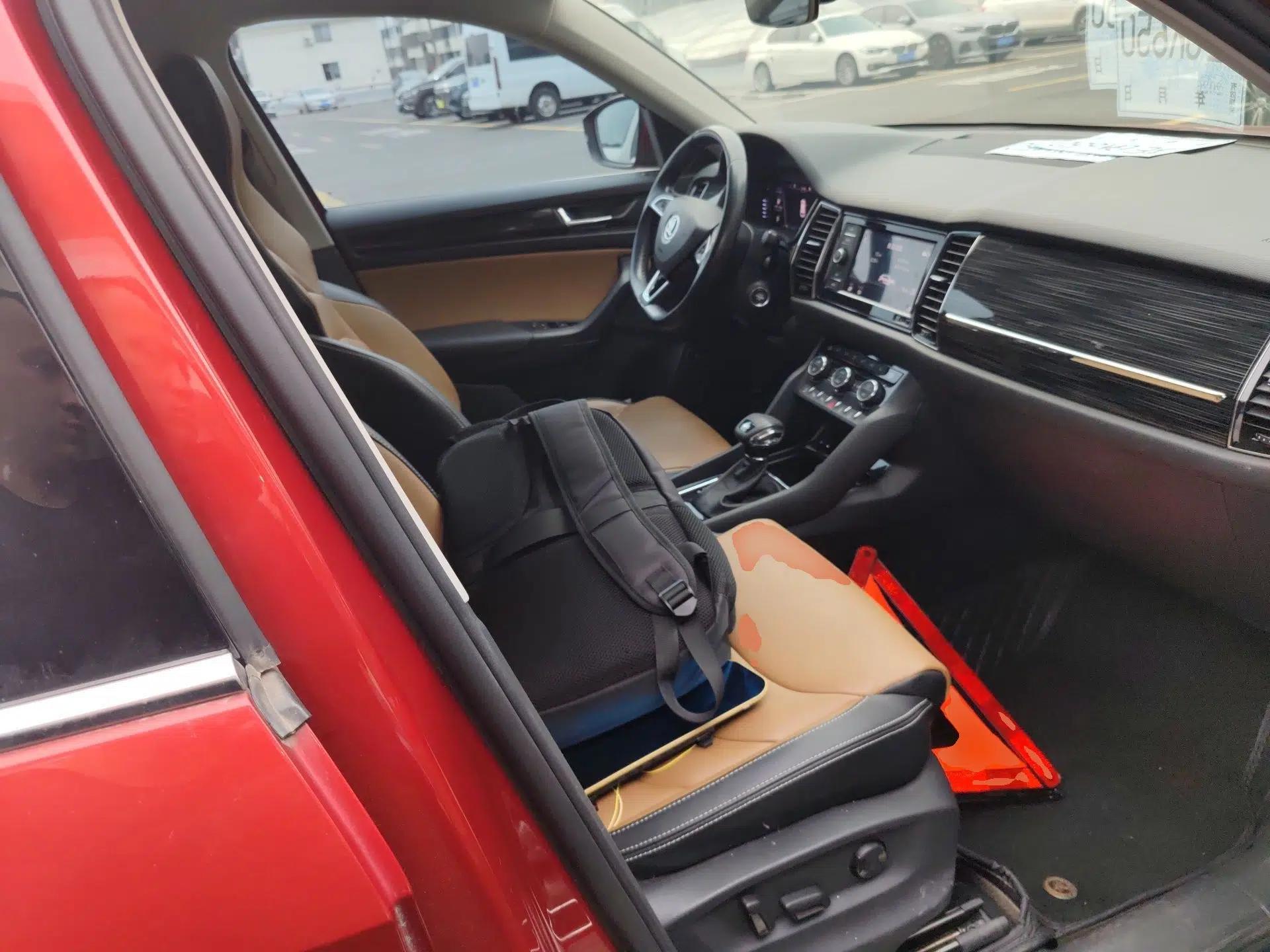 Skoda Kodiaq GT 2019 TSI330 Two-Wheel-Drive Luxury Edition China VI Standard — миниатюра 23