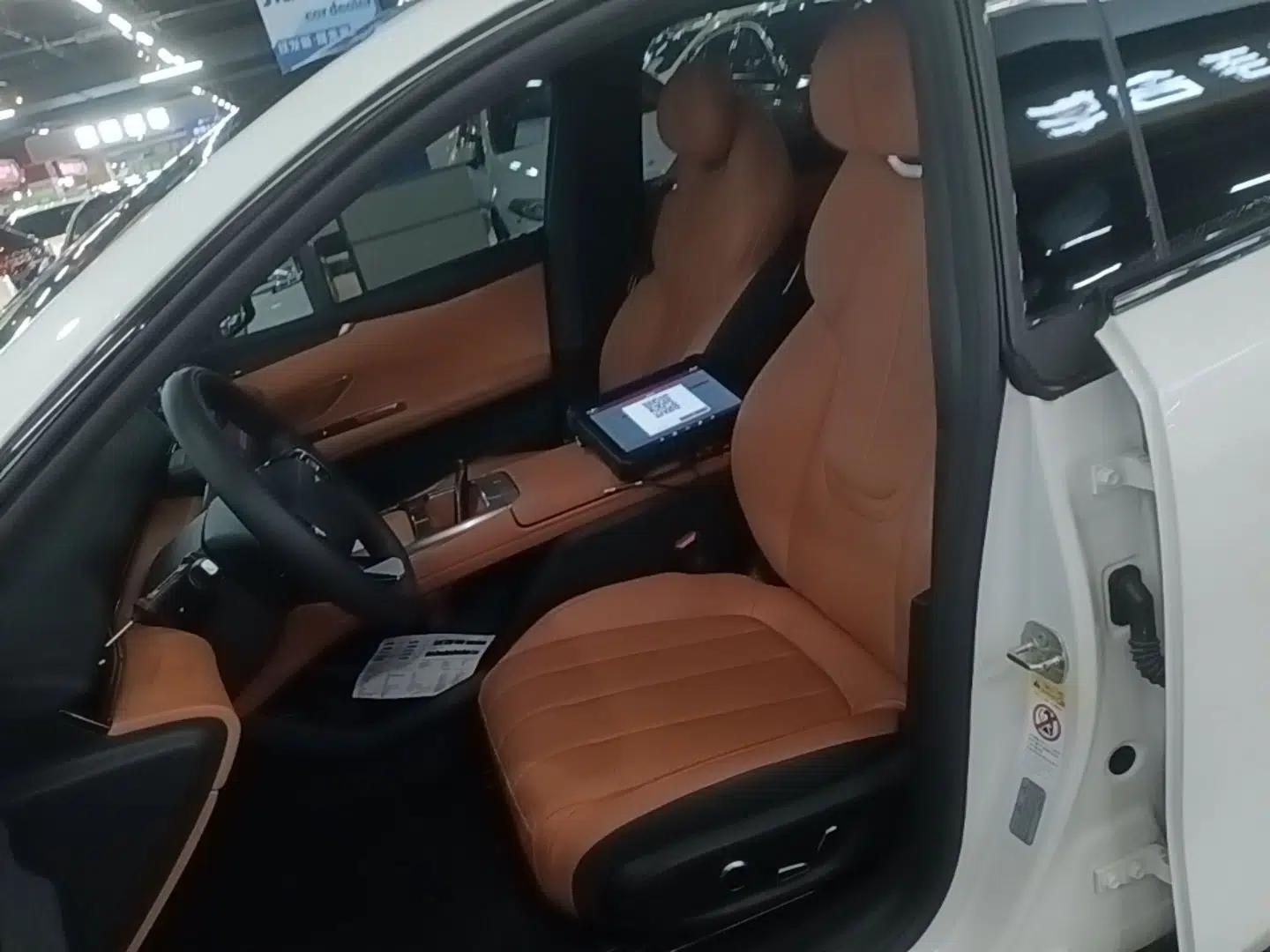 Deepal L07 2024 230Max Qiankun Intelligent Driving ADS SE Range-Extended Version — миниатюра 17