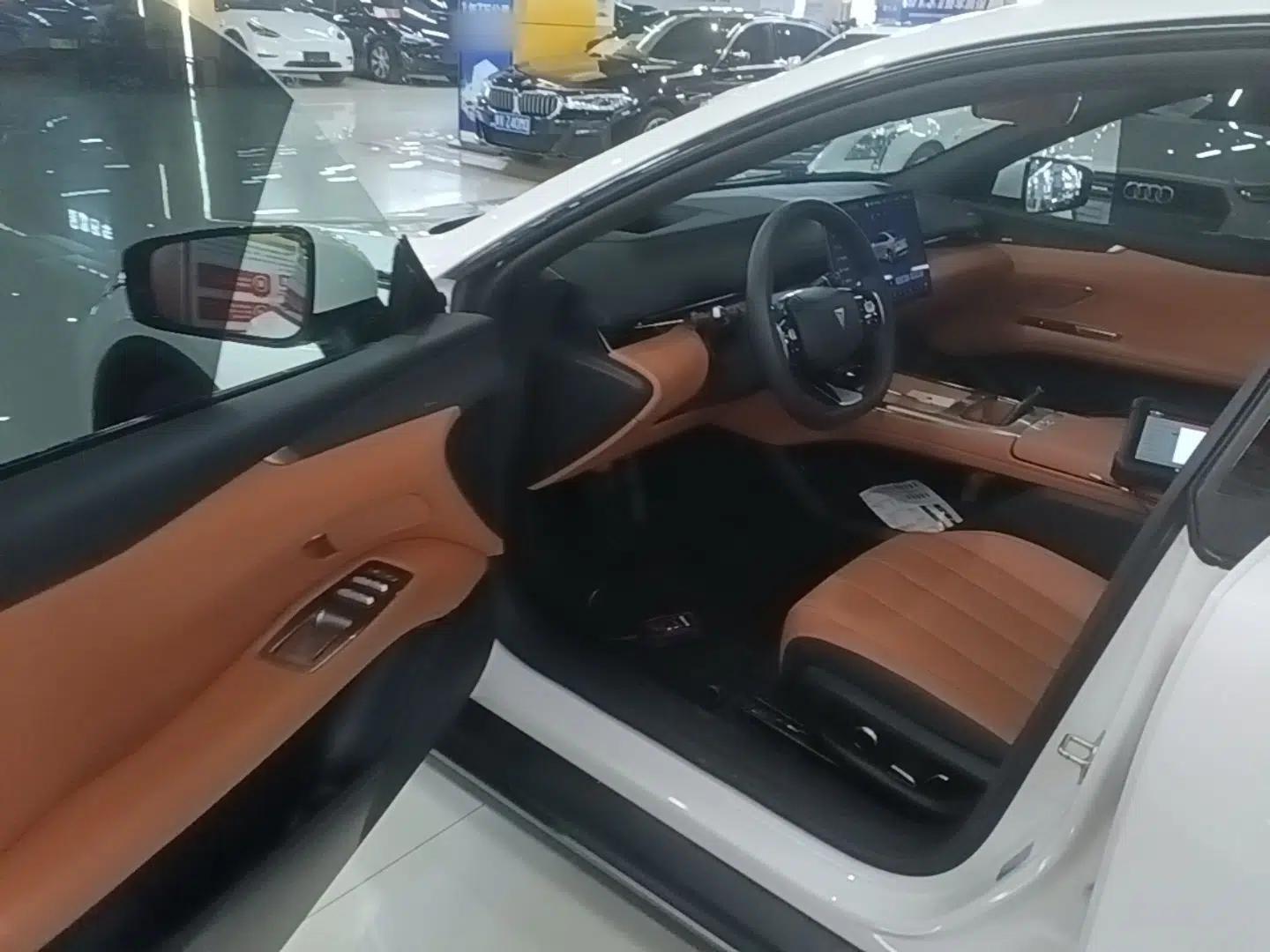 Deepal L07 2024 230Max Qiankun Intelligent Driving ADS SE Range-Extended Version — миниатюра 18