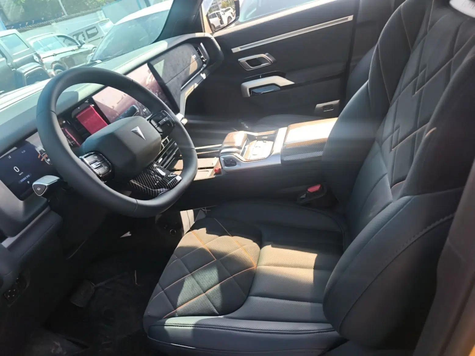 Deepal G318 2025 Worry-Free Cross-Country Edition Four-Wheel Drive Distant Mountains Version — миниатюра 17