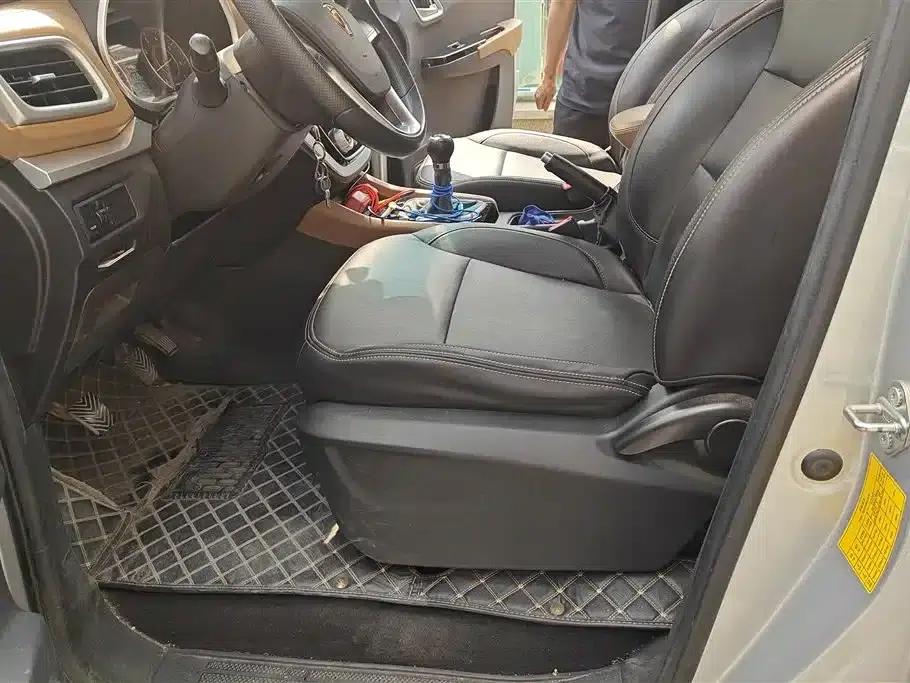 Jinbei F50 2017 Model 1.6L Manual Comfort Edition — миниатюра 9