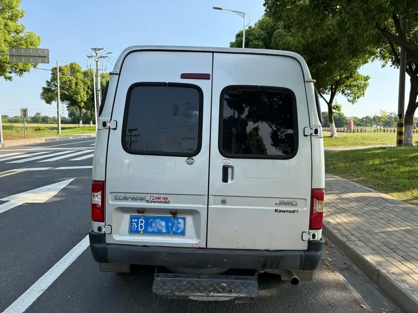 Teshun 2021 2.8T Space King Standard Short Wheelbase Mid-High Roof 6-Seater Diesel National VI JX493 — миниатюра 5