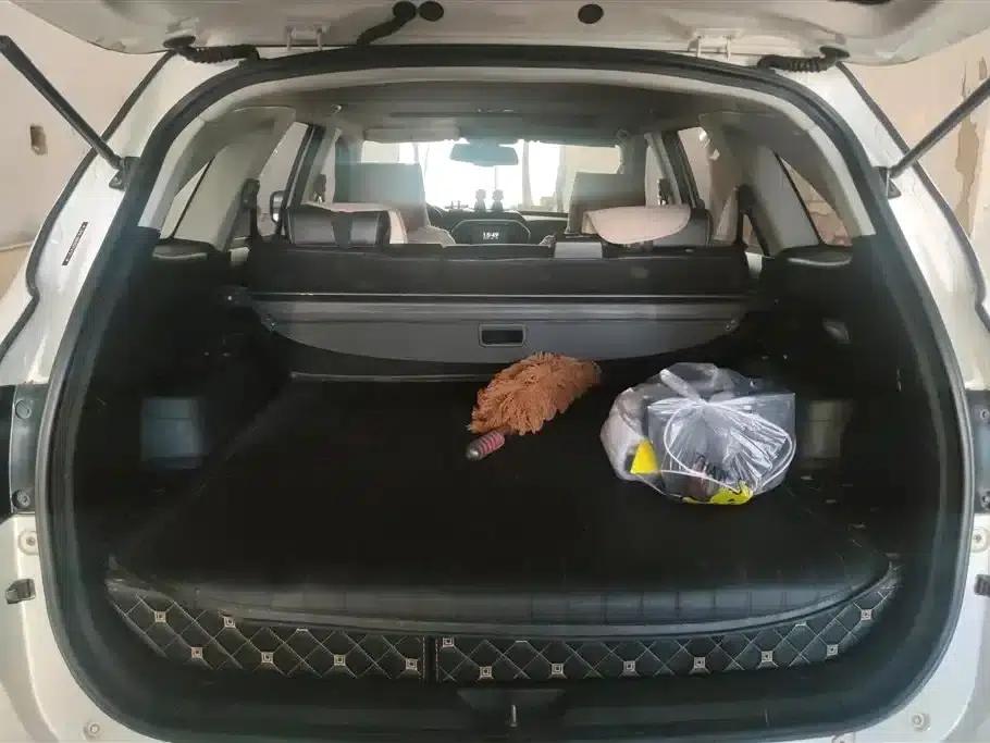 Yusheng S350 2016 2.0T Automatic 4WD Gasoline Luxury Sunroof Edition 5-Seater — миниатюра 4