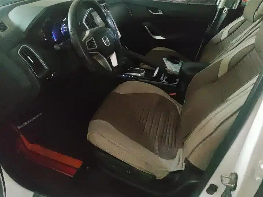 Yusheng S350 2016 2.0T Automatic 4WD Gasoline Luxury Sunroof Edition 5-Seater — миниатюра 9