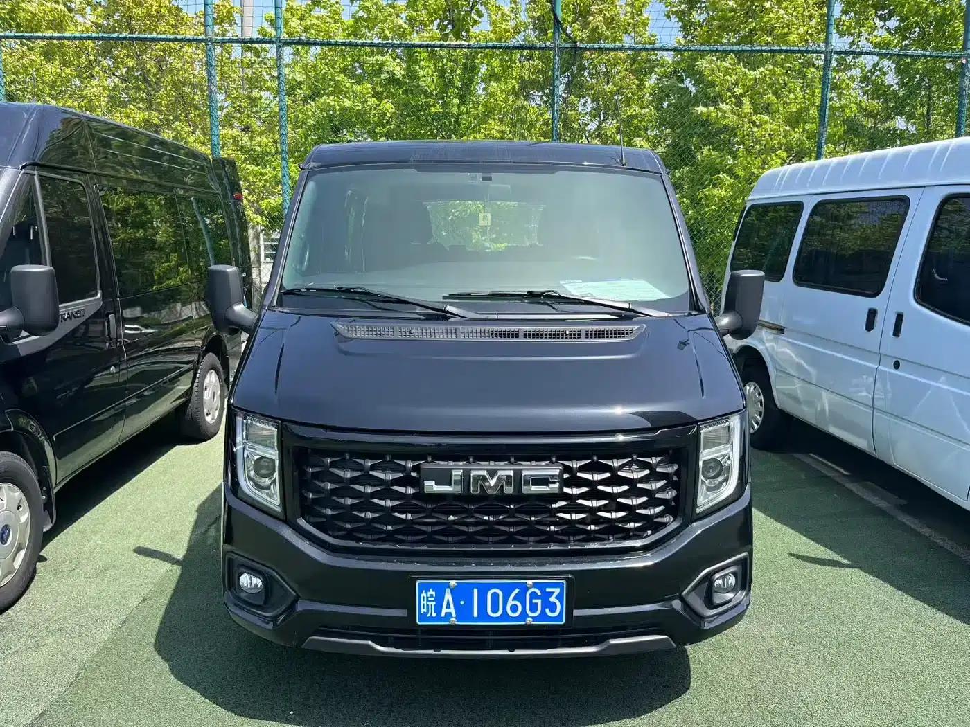 Jiangling Fushun 2025 2.0T 8AT Diesel Short Wheelbase Low Roof Commercial Multi-purpose Passenger Vehicle, 5/6 Seats, Double Tailgate — миниатюра 2