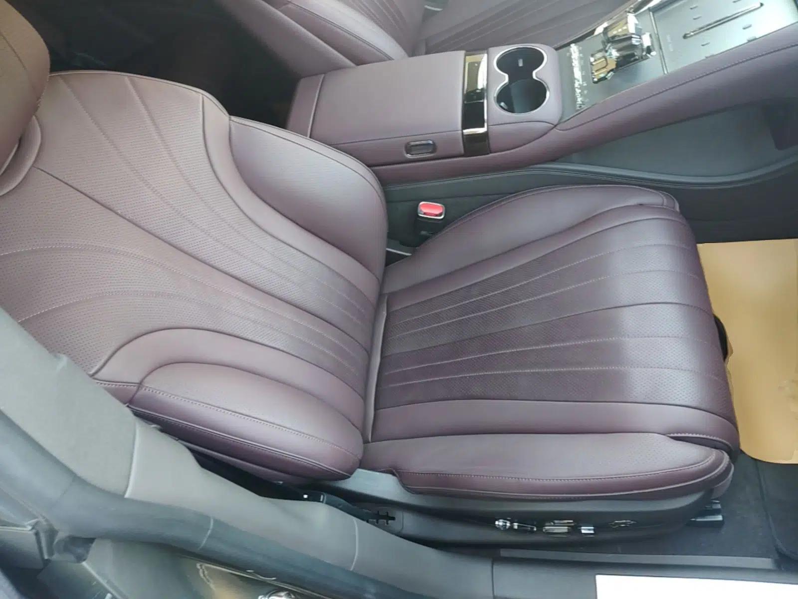 Denza Z9GT 2024 1100 Four-Wheel Drive Max Edition — миниатюра 23