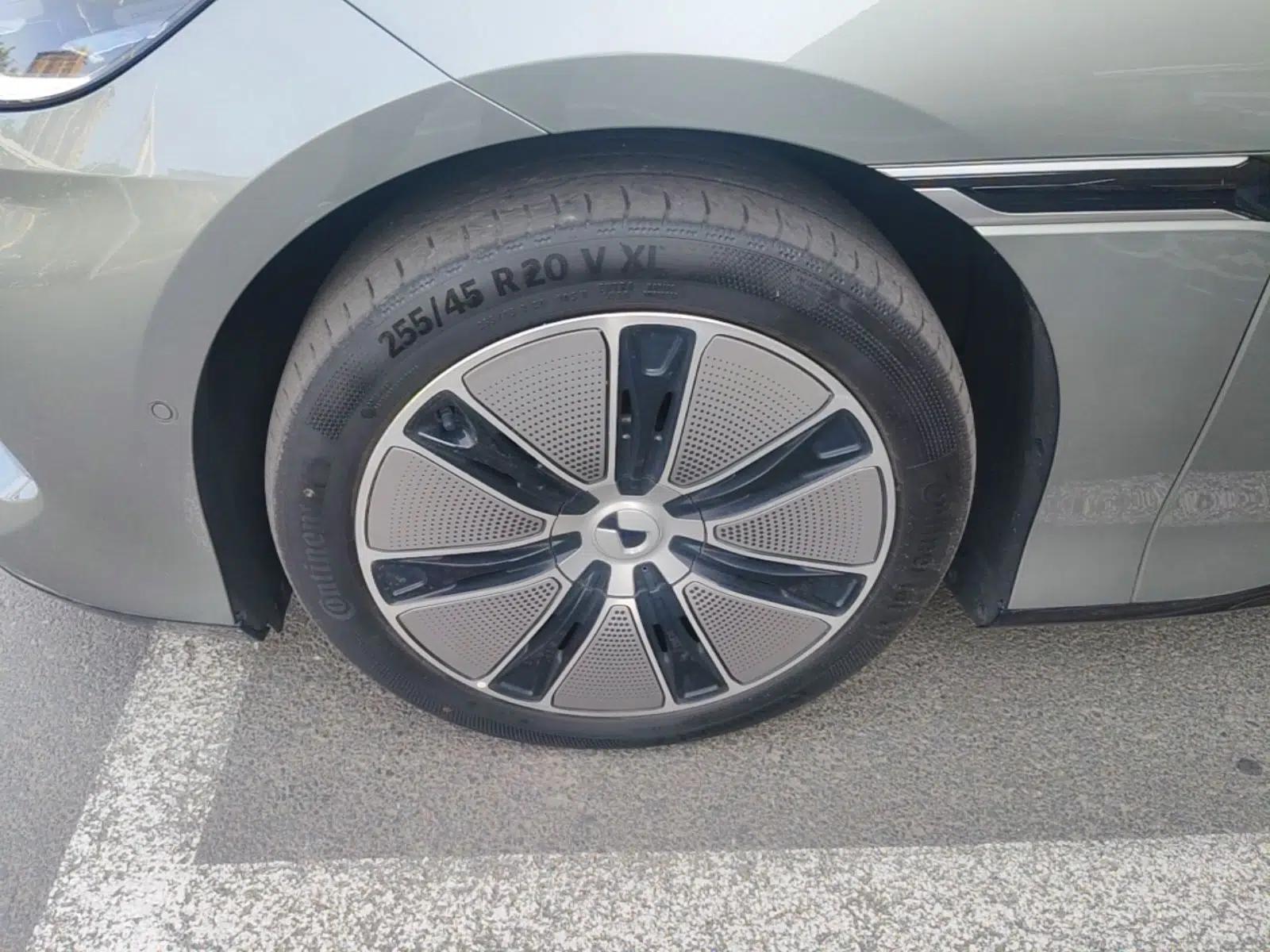 Denza Z9GT 2024 1100 Four-Wheel Drive Max Edition — миниатюра 8