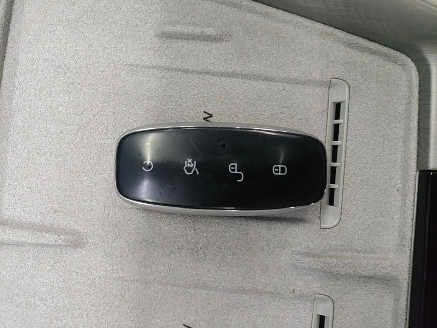 Denza N7 2024 630 All-Wheel Drive Intelligent Driving Max Edition — миниатюра 12