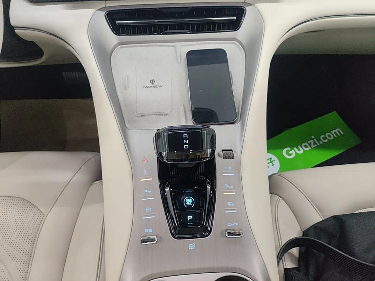 Denza N7 2024 630 All-Wheel Drive Intelligent Driving Max Edition — миниатюра 17