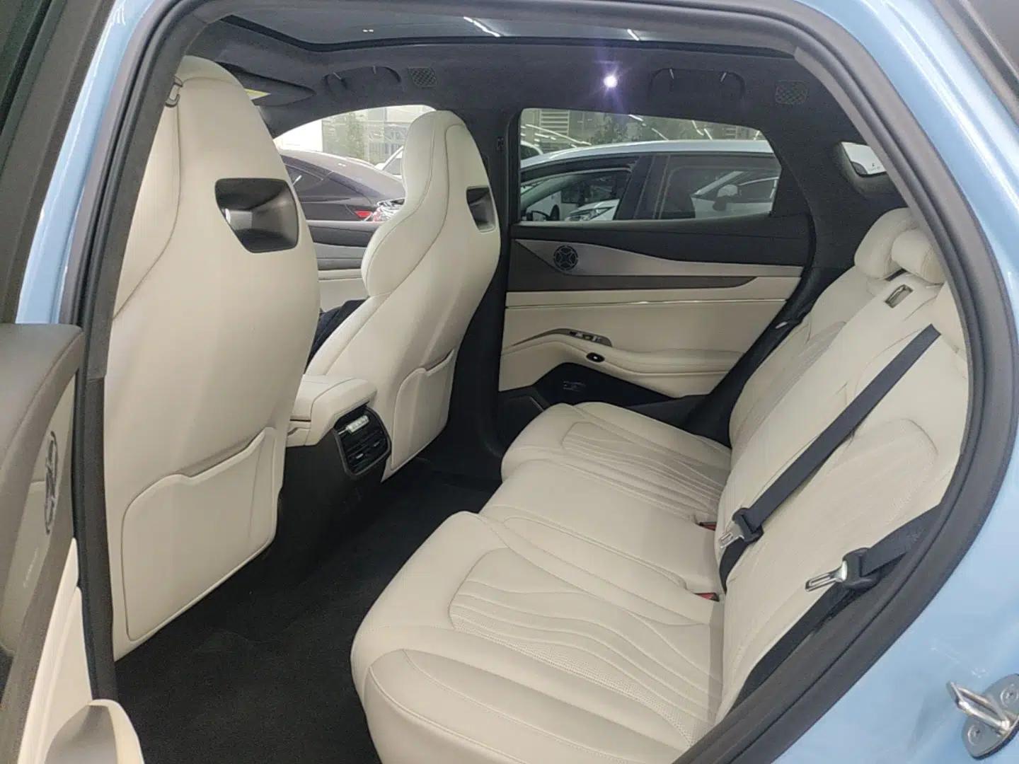 Denza N7 2024 630 All-Wheel Drive Intelligent Driving Max Edition — миниатюра 20