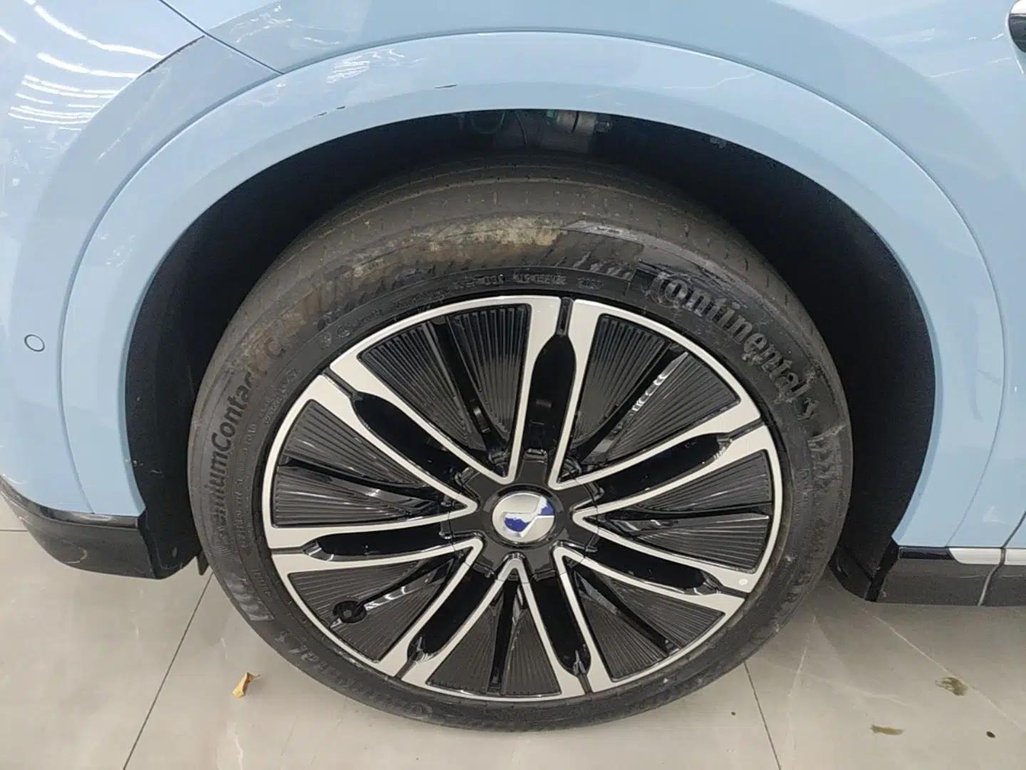 Denza N7 2024 630 All-Wheel Drive Intelligent Driving Max Edition — миниатюра 8