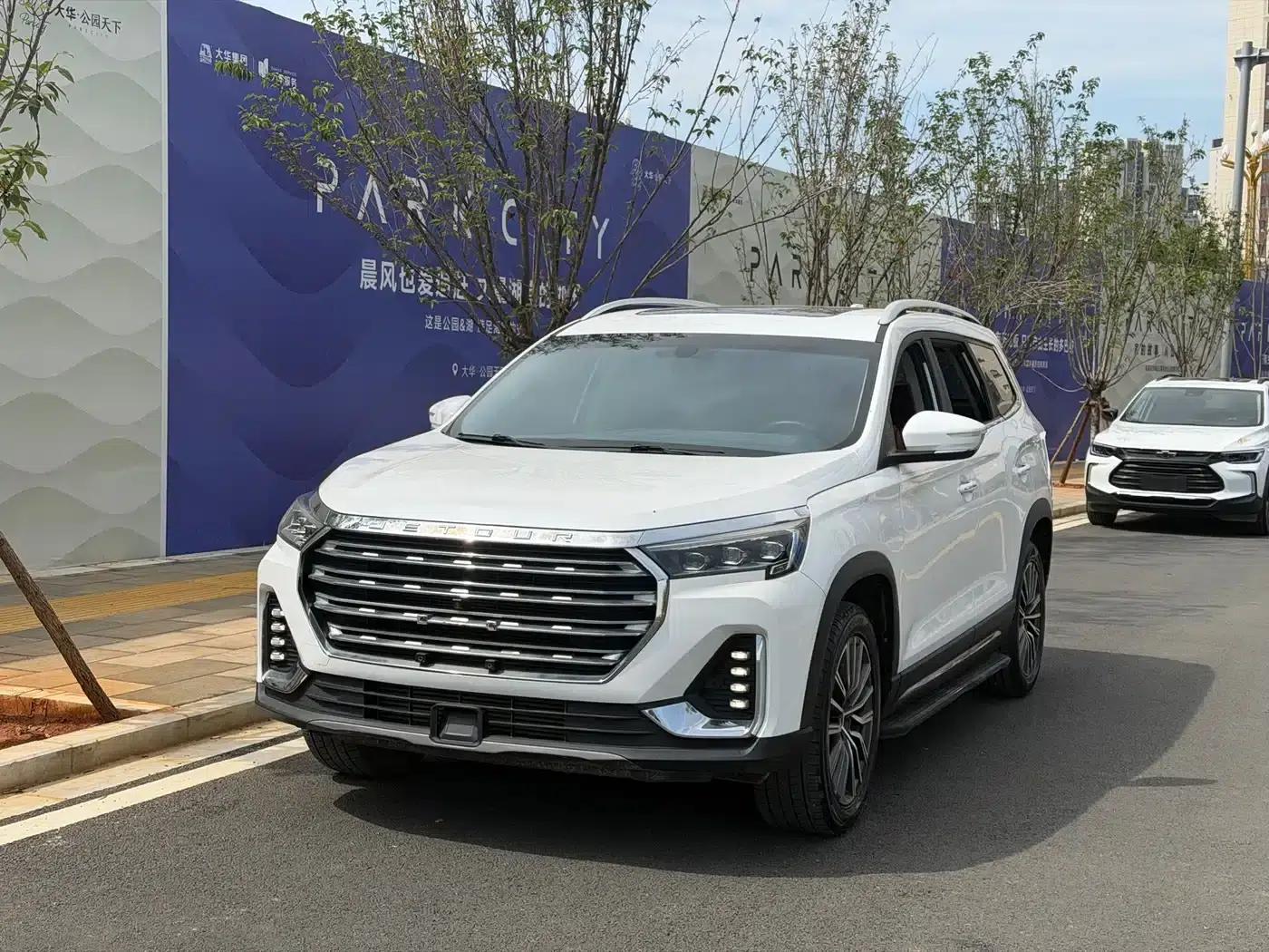 Jetour X90 PLUS 2021 1.6TD DCT Villa 7-Seater — миниатюра 1
