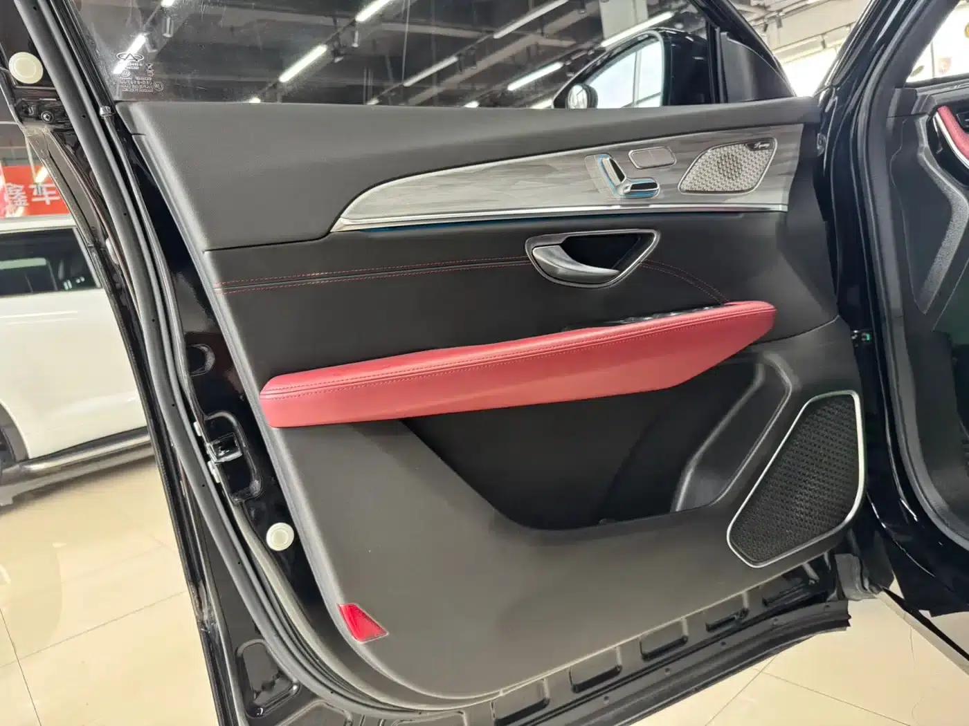 Jetour X70 PRO 2023 1.5T DCT Comfort Edition 7-seater — миниатюра 5