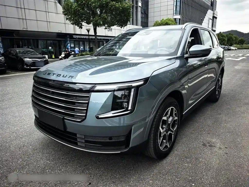 Jetour X70L 2026 1.5TD Dual-Clutch Luxury 7-Seater — миниатюра 2
