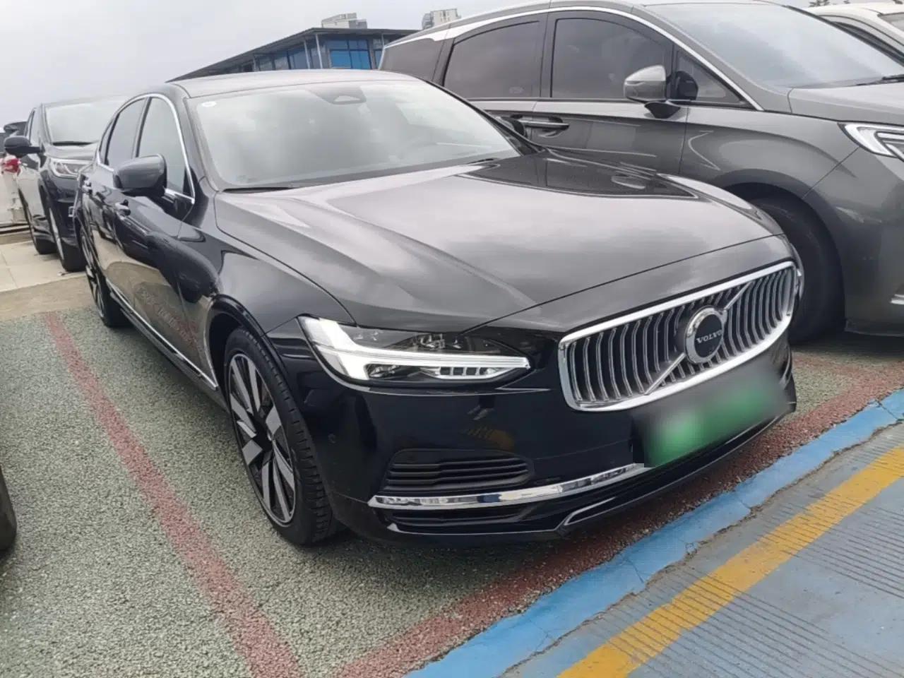 Volvo S90 New Energy 2024 Plug-in Hybrid Four-Wheel Drive Long-Range Luxury Smart Edition — миниатюра 3