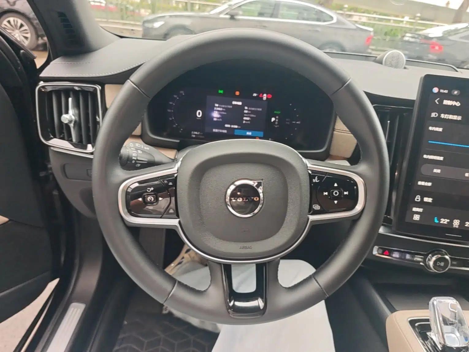Volvo S90 New Energy 2026 Plug-in Hybrid Four-Wheel Drive Long-Range Luxury Smart Edition — миниатюра 14