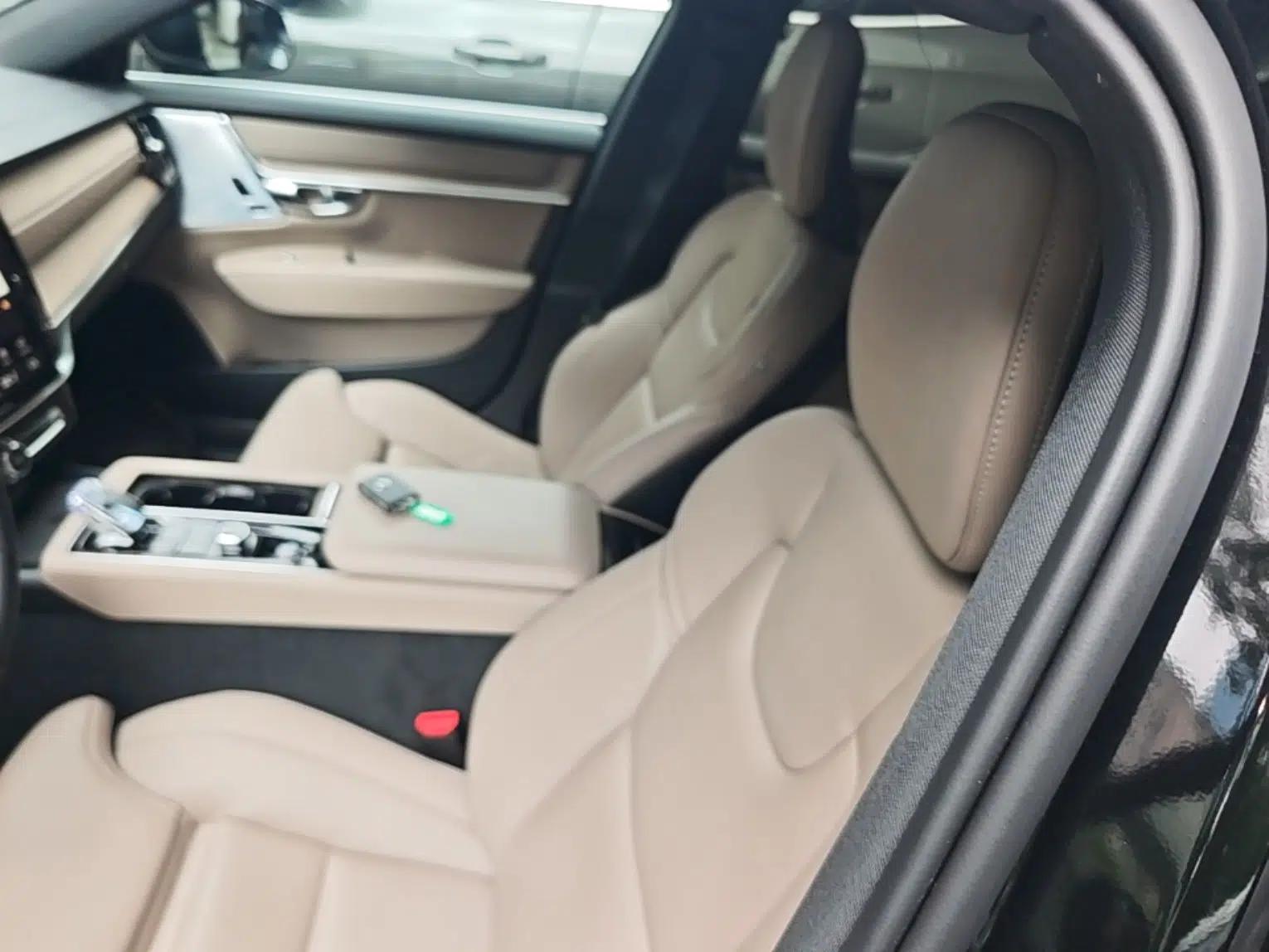 Volvo S90 New Energy 2026 Plug-in Hybrid Four-Wheel Drive Long-Range Luxury Smart Edition — миниатюра 18