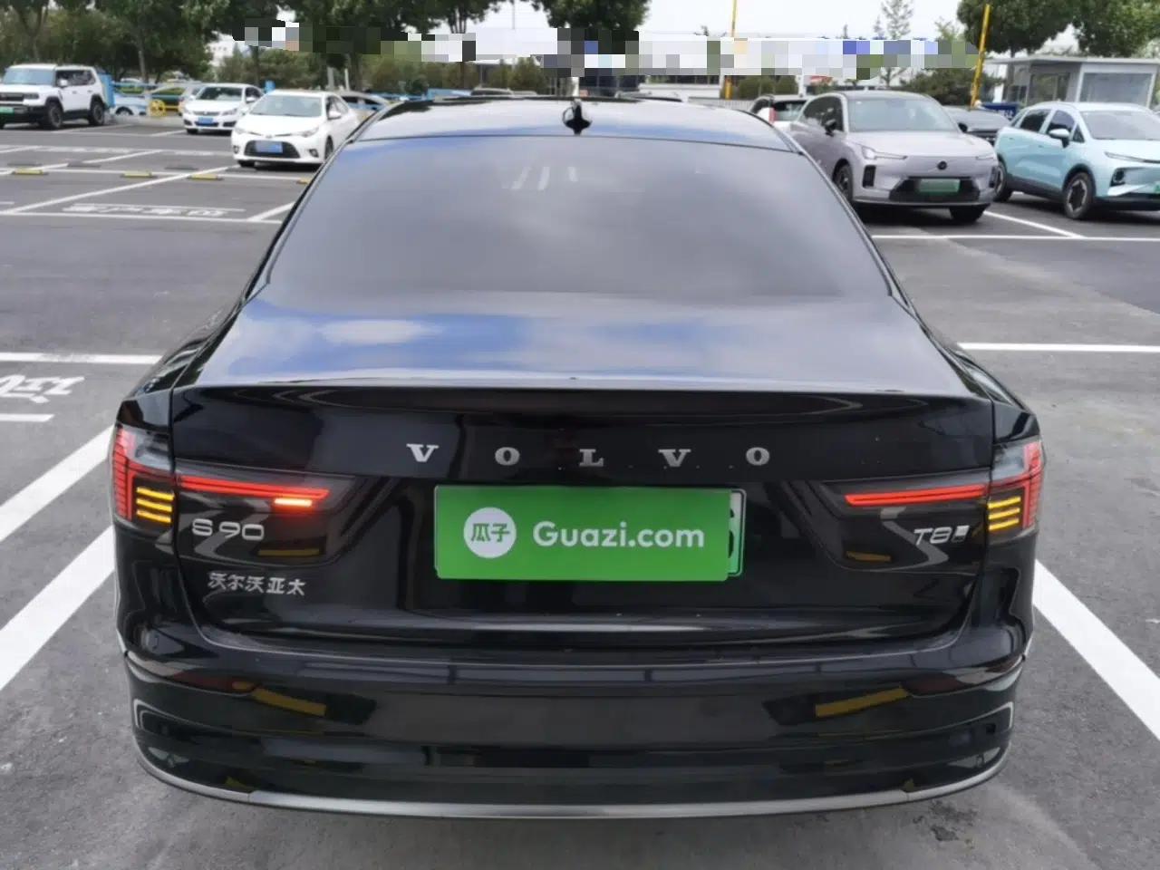 Volvo S90 New Energy 2026 Plug-in Hybrid Four-Wheel Drive Long-Range Luxury Smart Edition — миниатюра 3