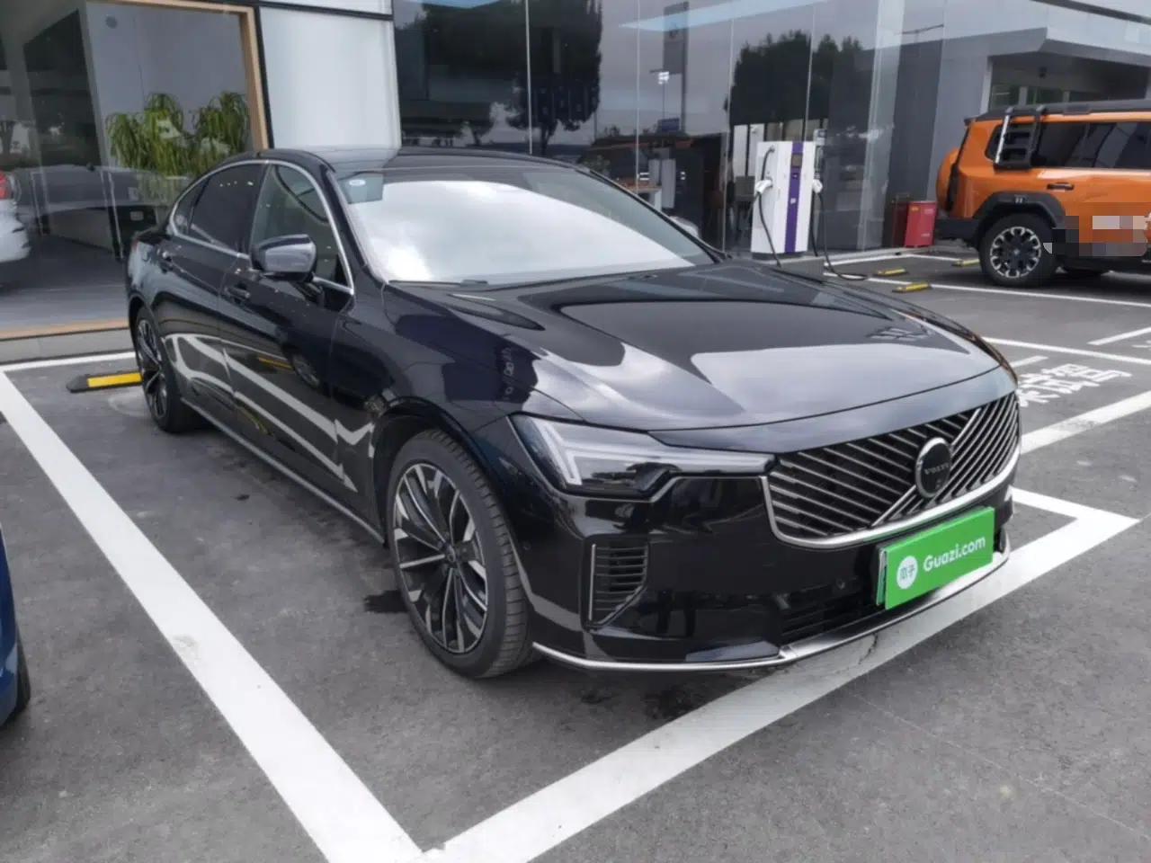 Volvo S90 New Energy 2026 Plug-in Hybrid Four-Wheel Drive Long-Range Luxury Smart Edition — миниатюра 6