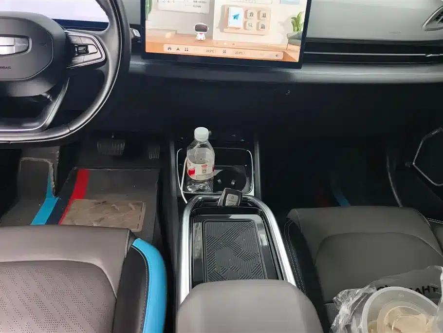 Geely Geometry G6 2022 Model 480 New Smart — миниатюра 16