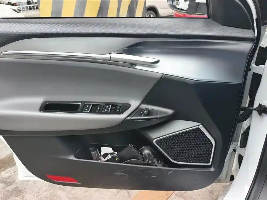 Geely Geometry G6 2022 Model 480 New Smart — миниатюра 7