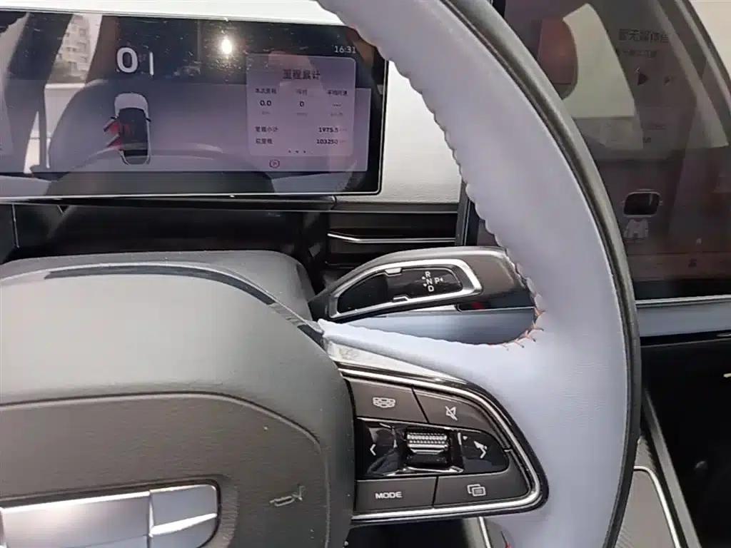 Geely Geometry M6 2022 Model 580 New Joy — миниатюра 14