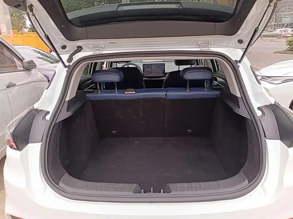 Geely Geometry M6 2022 Model 580 New Joy — миниатюра 19