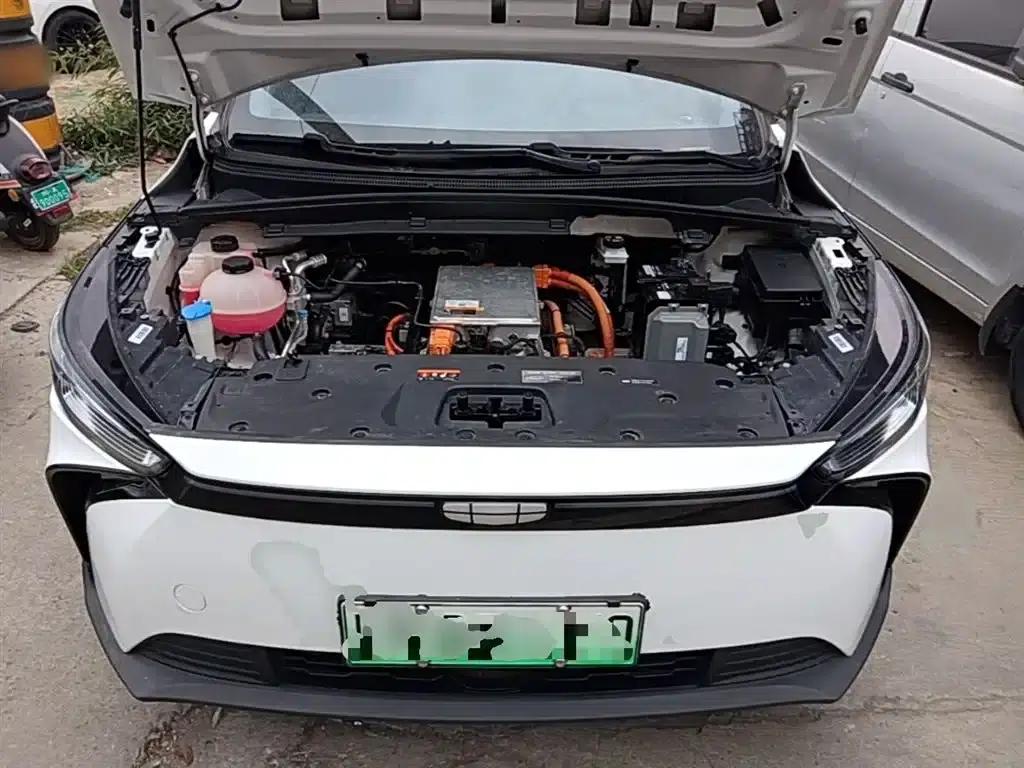 Geely Geometry M6 2022 Model 580 New Joy — миниатюра 20
