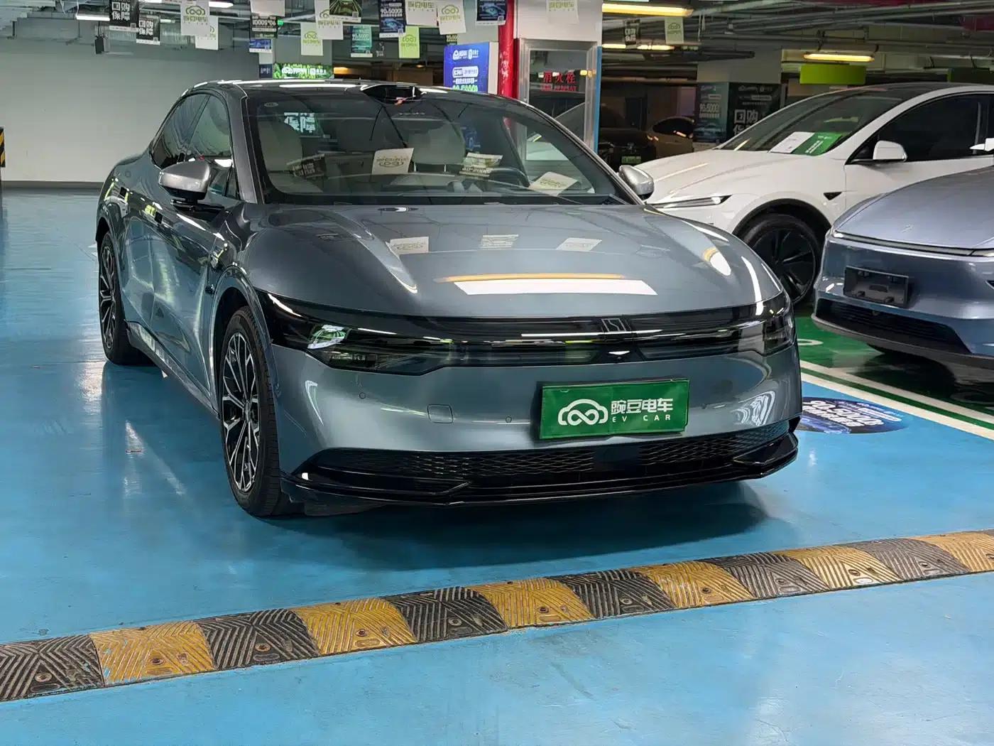 Jike 007 2025 Long Range Rear-Wheel Drive Intelligent Driving Edition 100kWh — миниатюра 3