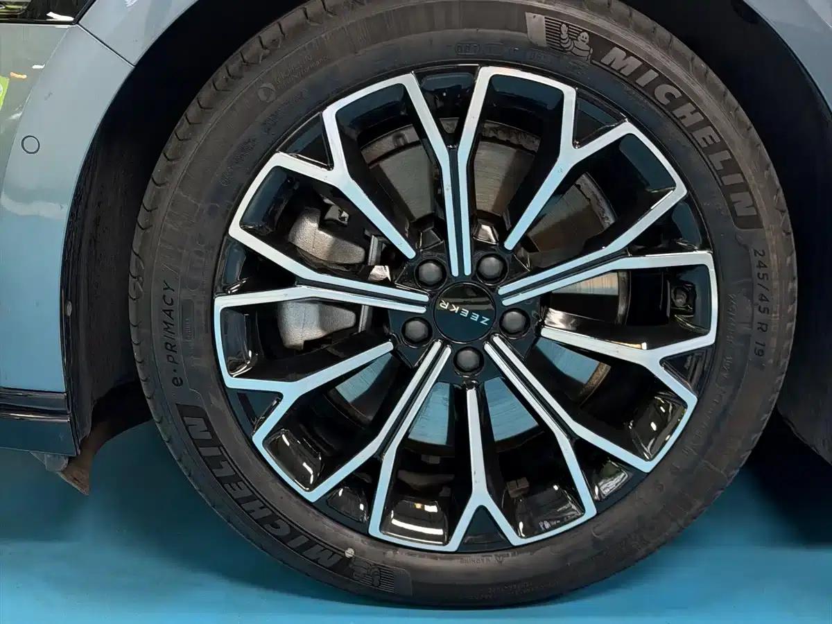 Jike 007 2025 Long Range Rear-Wheel Drive Intelligent Driving Edition 100kWh — миниатюра 7