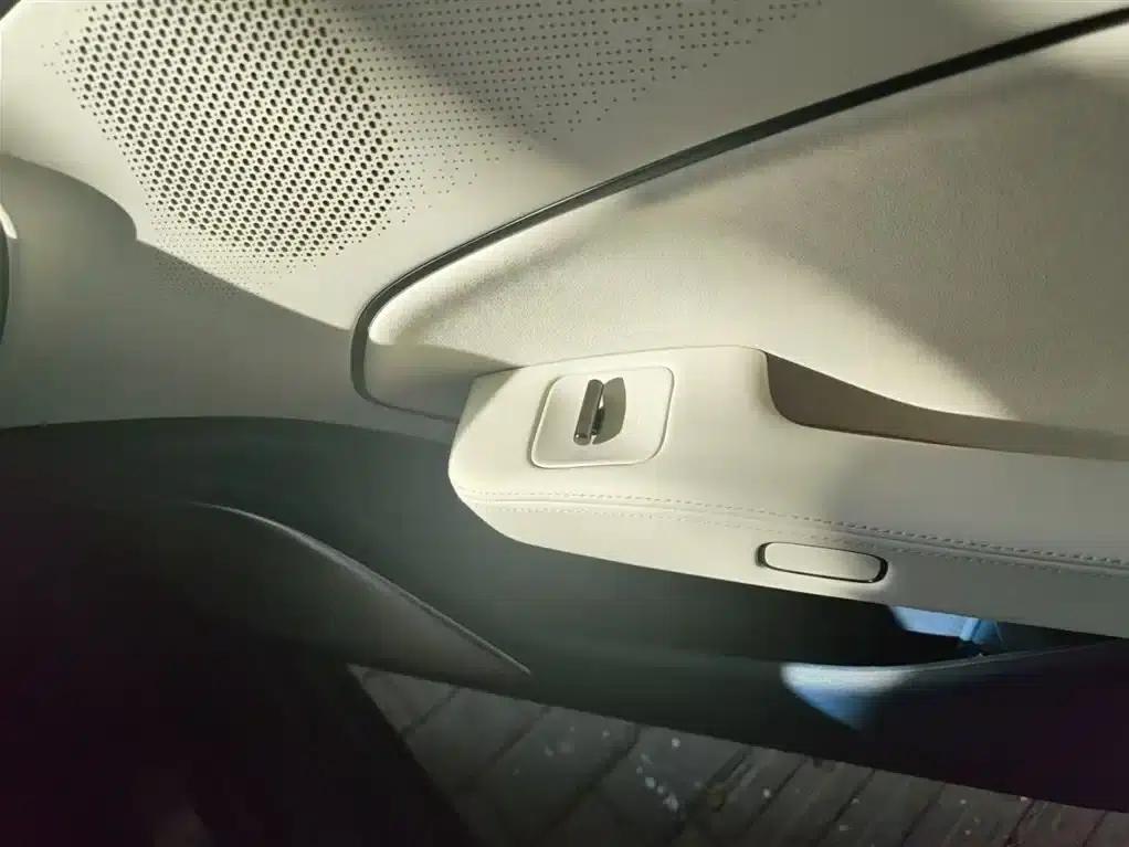 Jike 007 2024 Rear-Wheel Drive Intelligent Driving Edition 75kWh — миниатюра 7