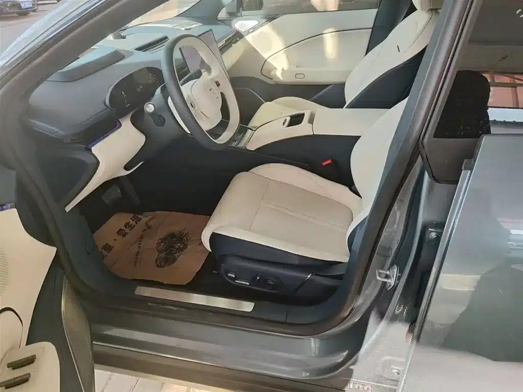 Jike 007 2024 Rear-Wheel Drive Intelligent Driving Edition 75kWh — миниатюра 9