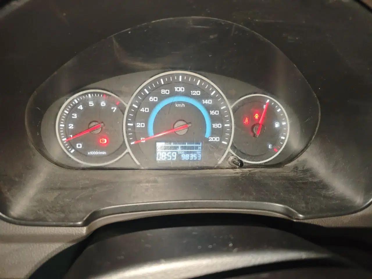 Wuling Hongguang V 2019 1.5L Enjoyment Version China VI LAR — миниатюра 12