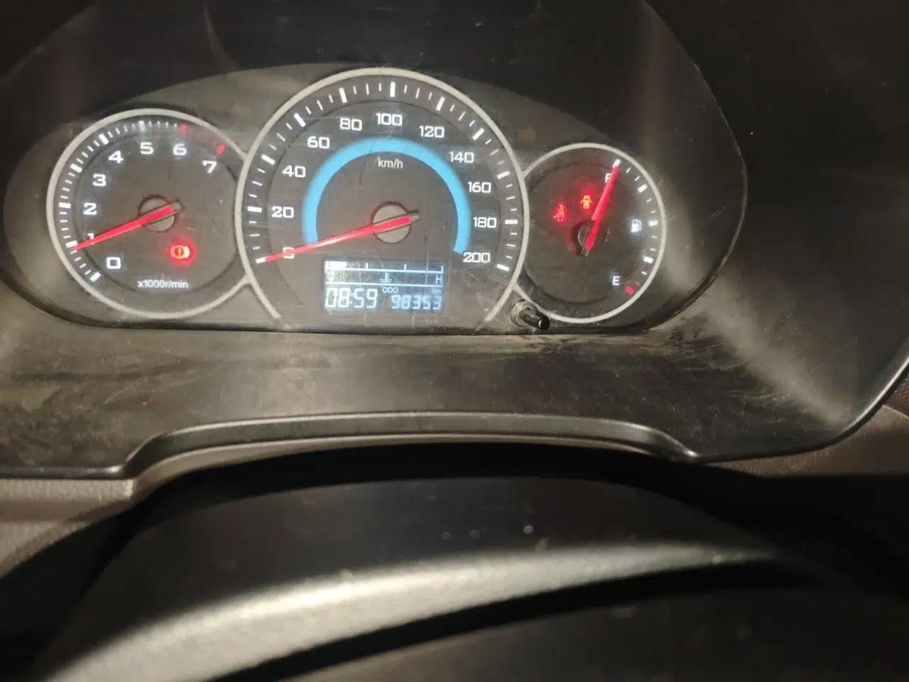 Wuling Hongguang V 2019 1.5L Enjoyment Version China VI LAR — миниатюра 13