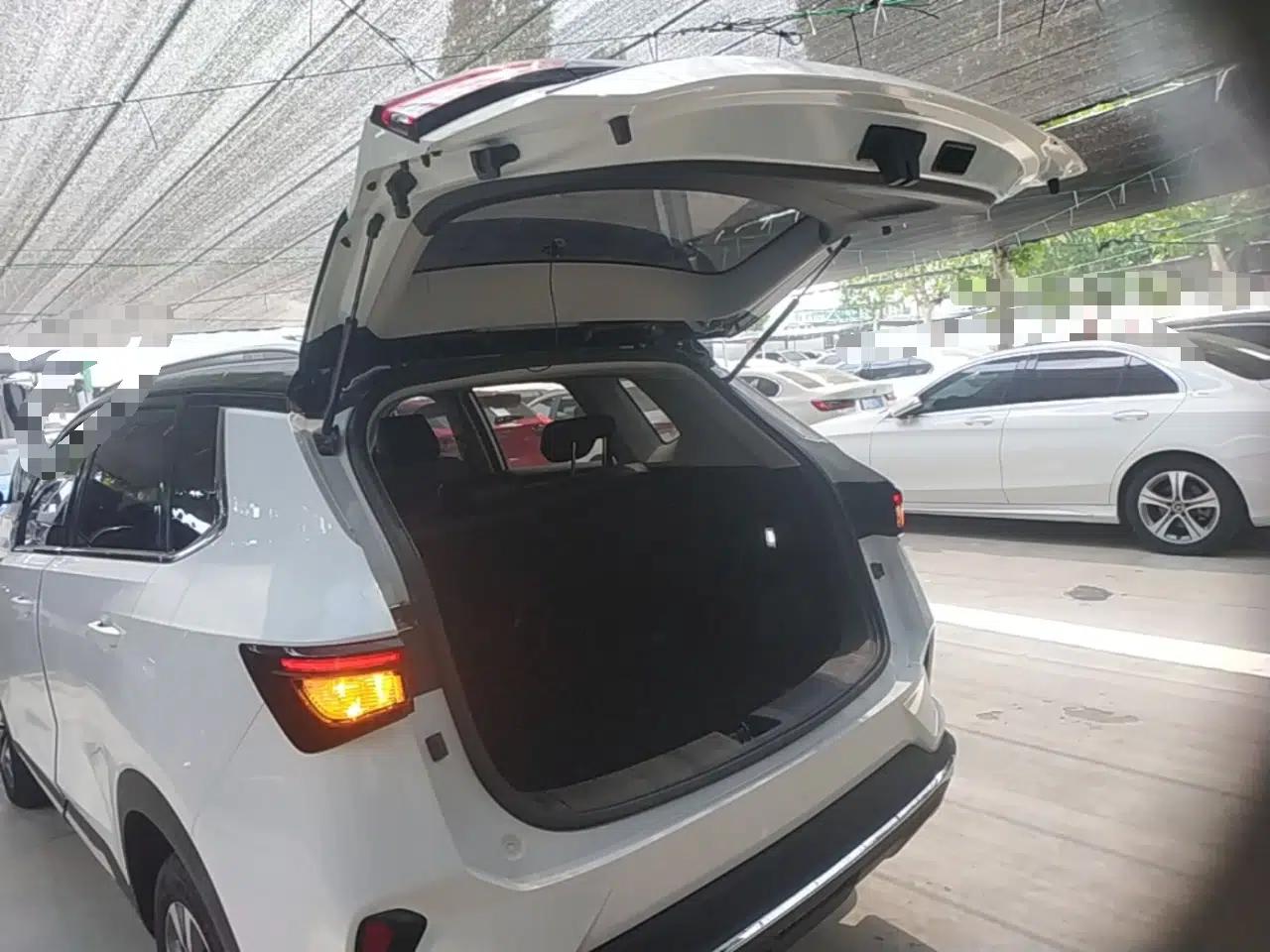 Wuling Asta 2022 2.0L DHT Electric-Speed Version — миниатюра 16