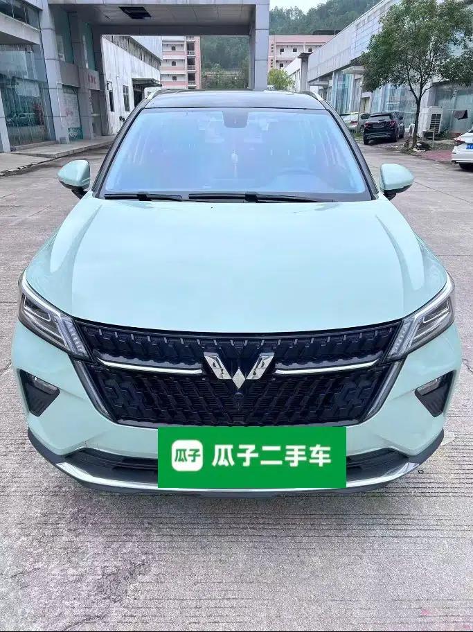 Wuling Asta 2021 1.5T CVT Starlight Edition — миниатюра 2