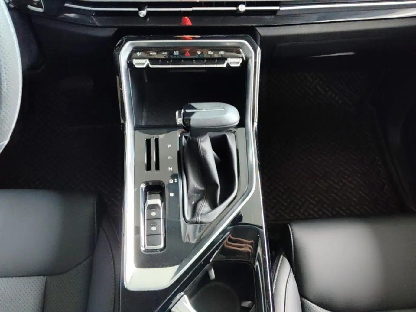 Wuling Asta 2021 1.5T CVT Starlight Edition — миниатюра 17