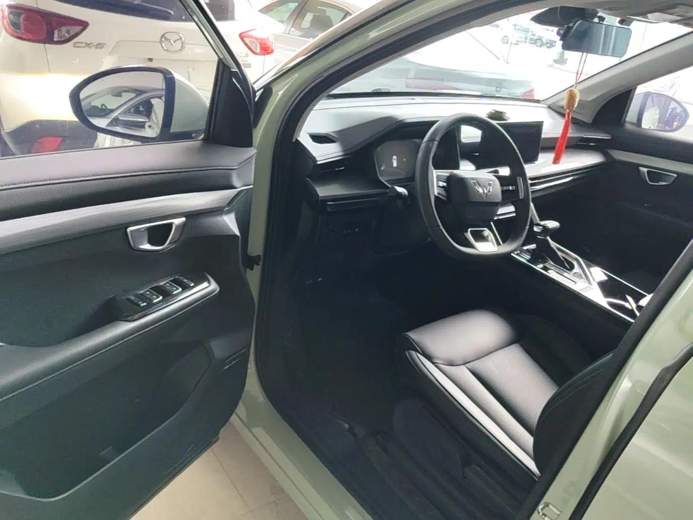 Wuling Asta 2021 1.5T CVT Starlight Edition — миниатюра 19