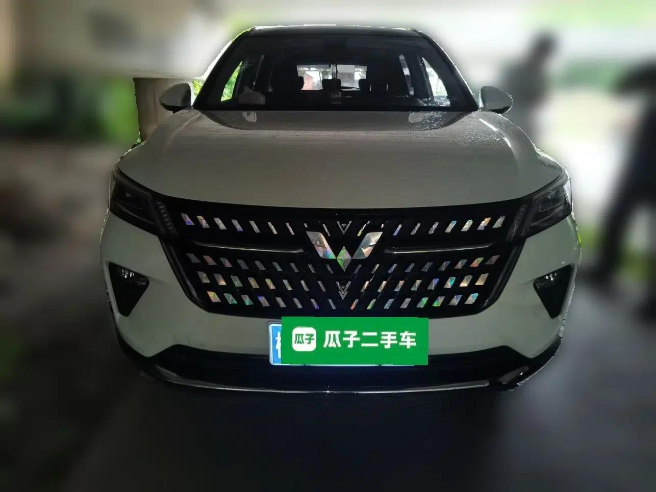Wuling Asta 2021 1.5T CVT Star曜 Edition — миниатюра 2
