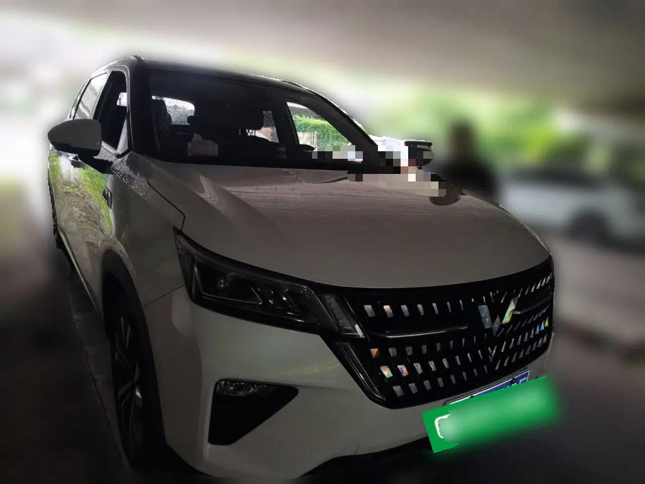Wuling Asta 2021 1.5T CVT Star曜 Edition — миниатюра 3