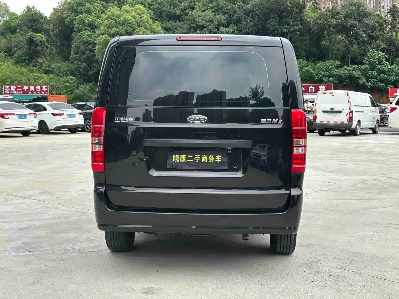 Refine M3 2019 1.6L Express Edition — миниатюра 14