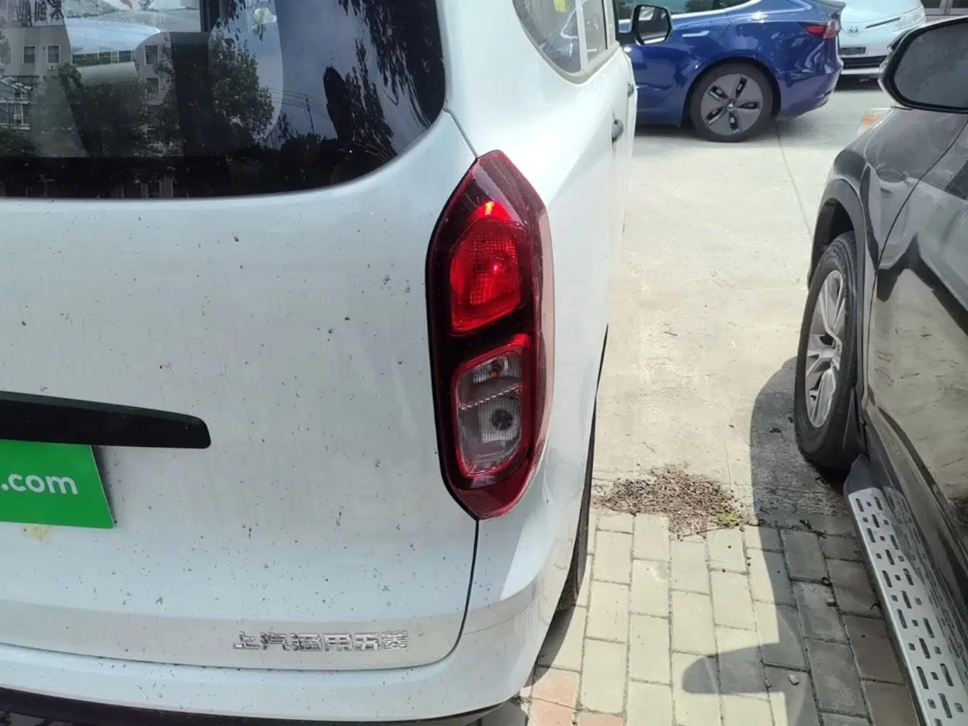 Wuling Hongguang New Energy 2024 All-Electric Model 300KM Standard Version — миниатюра 7