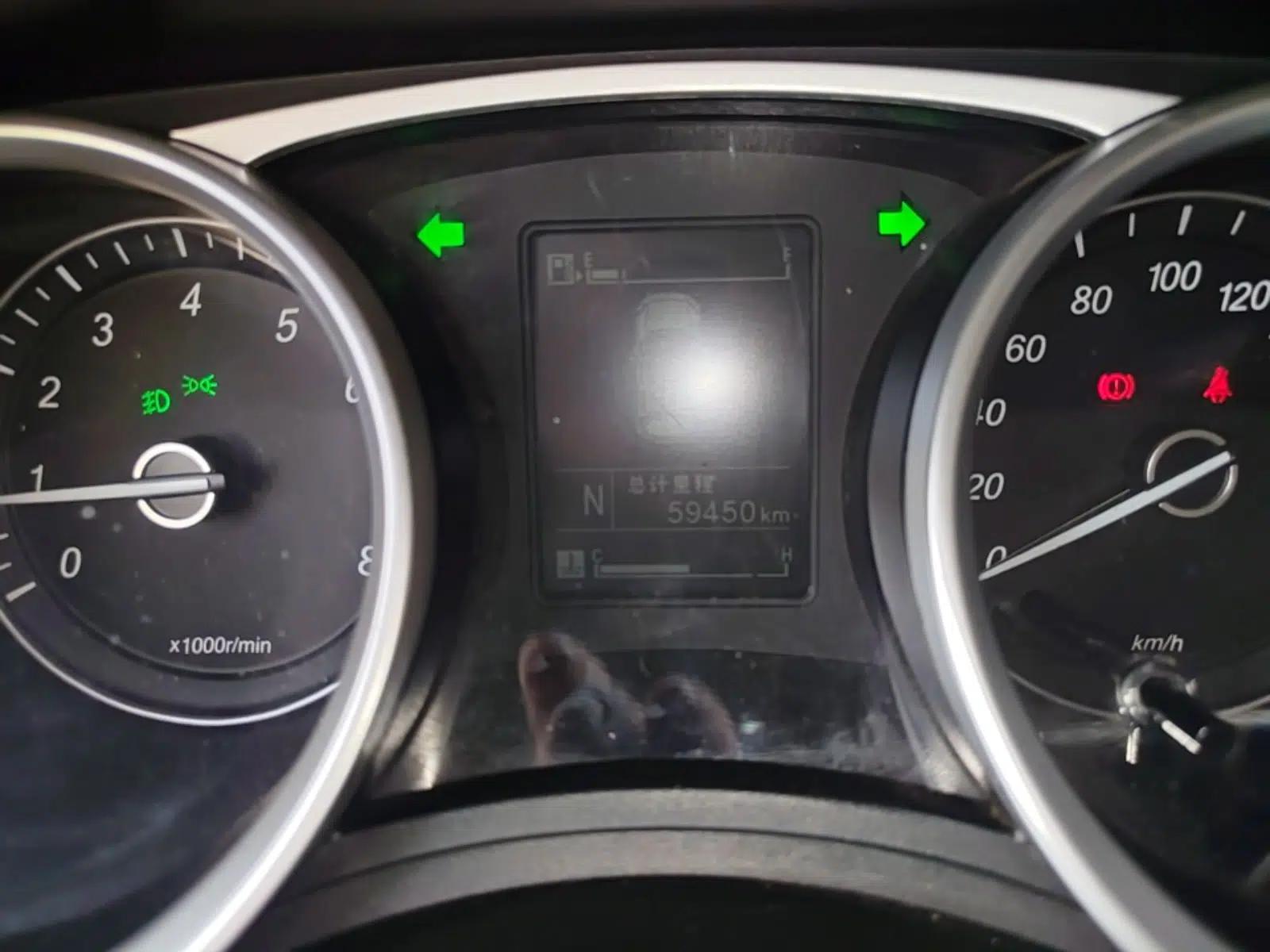 Wuling Hongguang S3 2019 Automatic Clutch Version 1.5L Manual Comfort Model China V Standard — миниатюра 15