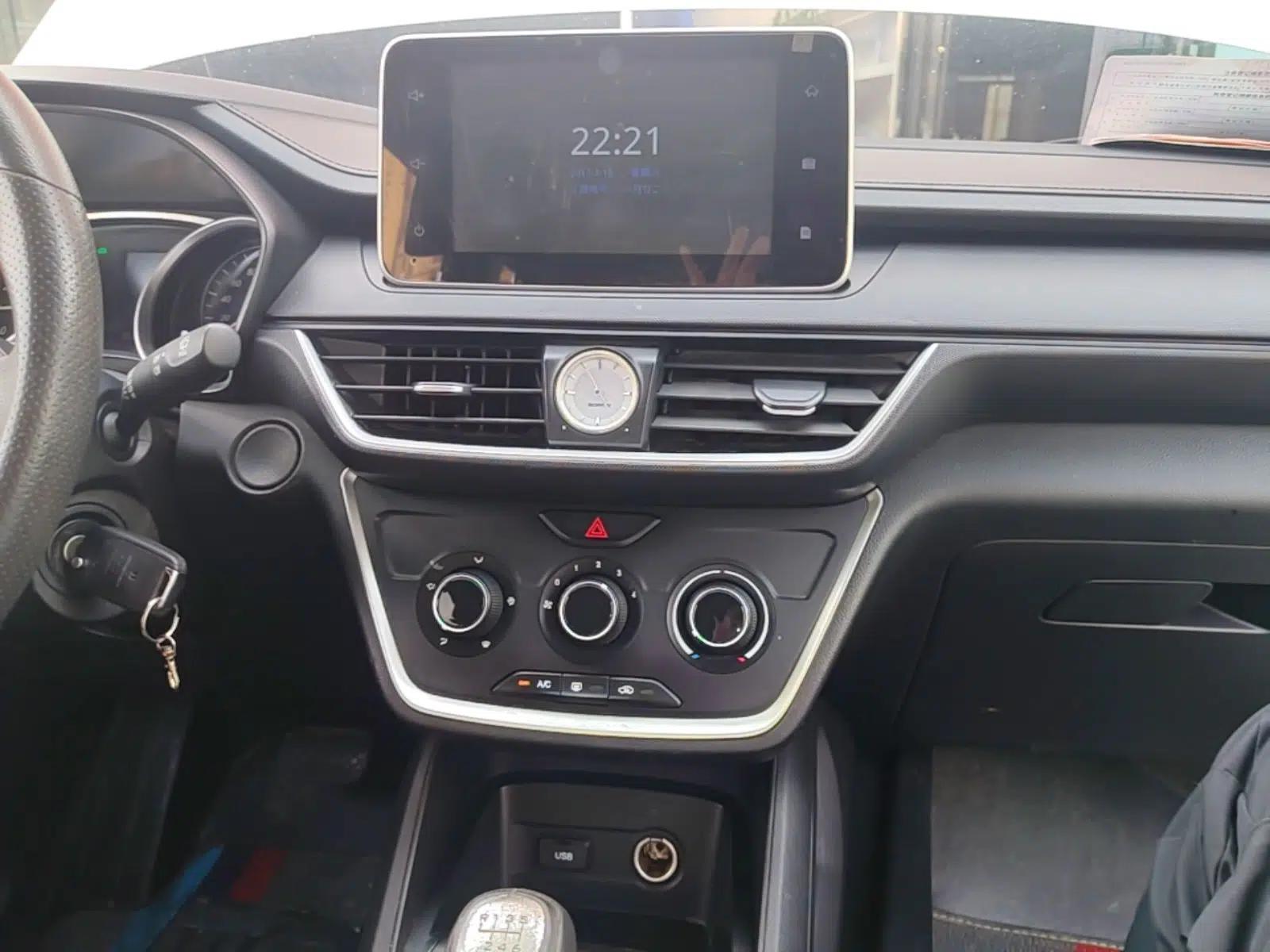 Wuling Hongguang S3 2019 Automatic Clutch Version 1.5L Manual Comfort Model China V Standard — миниатюра 16