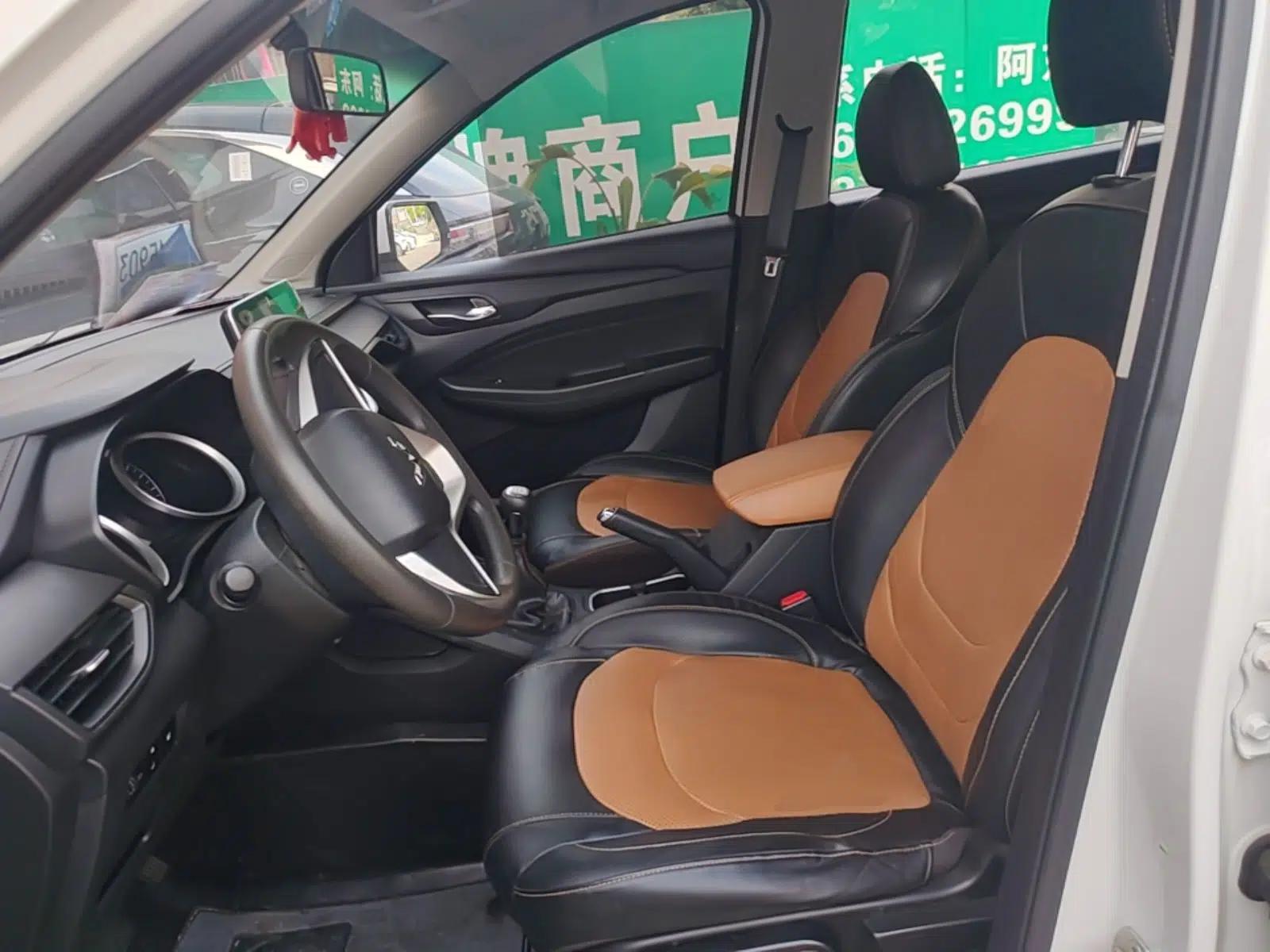 Wuling Hongguang S3 2019 Automatic Clutch Version 1.5L Manual Comfort Model China V Standard — миниатюра 18